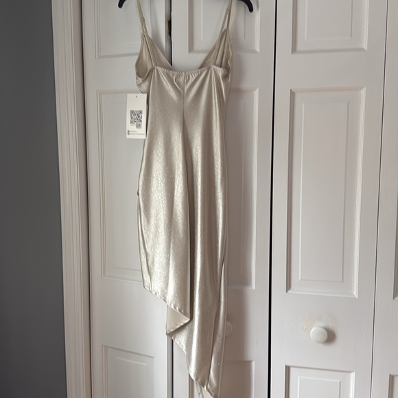 Sparky formal/cocktail dress. Never worn- still has tags! Size S - Picture 5 of 7